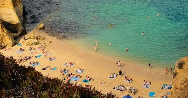 Travel insurance for Portugal: real quotes from $21.39 for a week